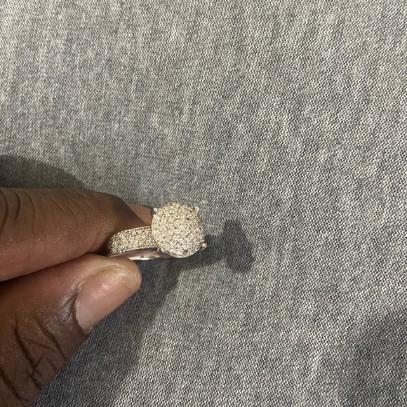 Silver Ring - Picture 4 of 4